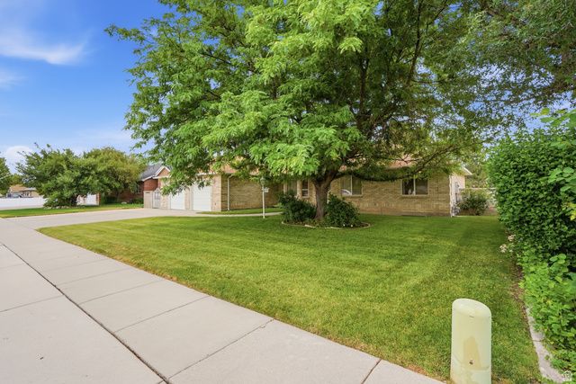 8791 S LONG DR DR, West Jordan, UT 84088