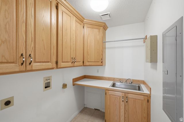 8791 S LONG DR DR, West Jordan, UT 84088