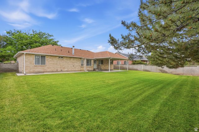 8791 S LONG DR DR, West Jordan, UT 84088