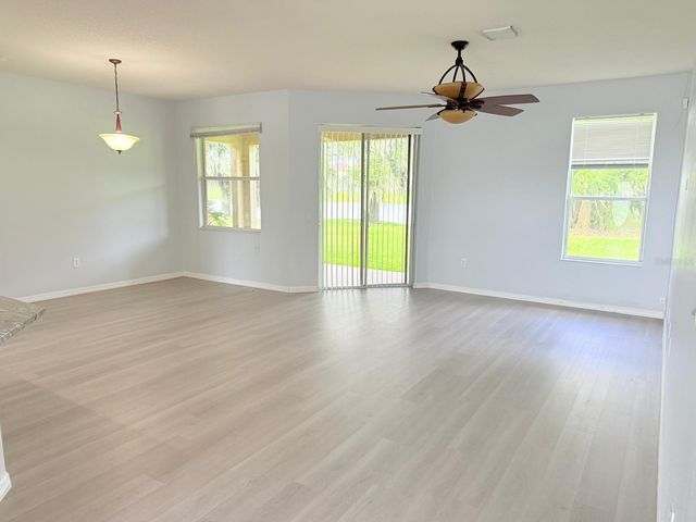 1905 FAIRWAY LOOP, Kissimmee, FL 34746