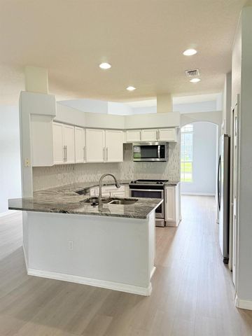 1905 FAIRWAY LOOP, Kissimmee, FL 34746