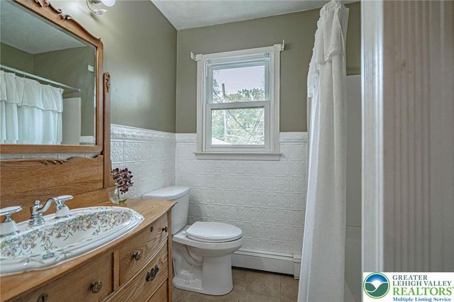 3105 Sussex Road, Salisbury Twp, PA 18103