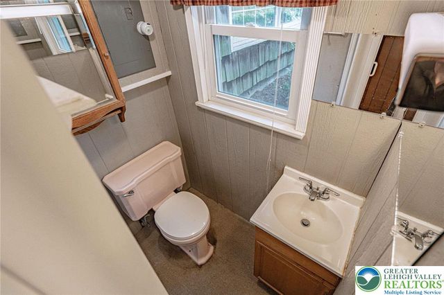 3105 Sussex Road, Salisbury Twp, PA 18103