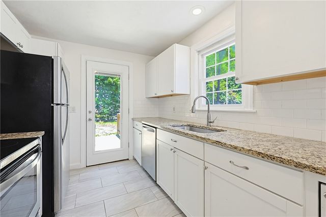14 jenks Street, East Providence, RI 02914