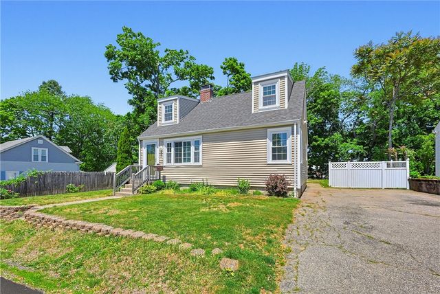 14 jenks Street, East Providence, RI 02914