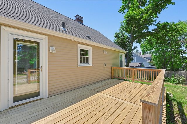 14 jenks Street, East Providence, RI 02914