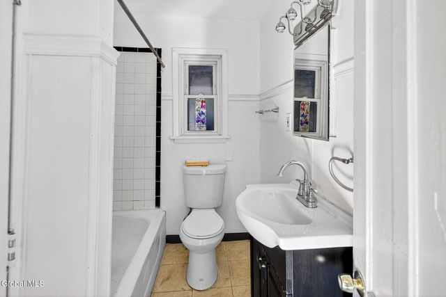 365 4th Street, Troy, NY 12180