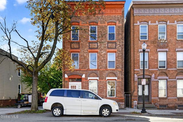 365 4th Street, Troy, NY 12180