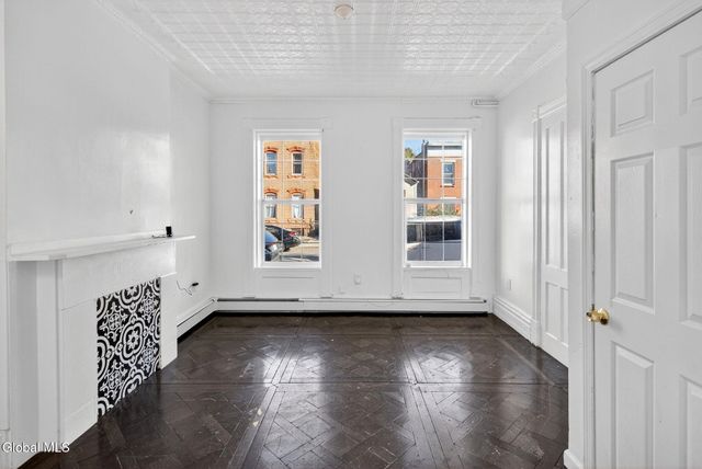 365 4th Street, Troy, NY 12180