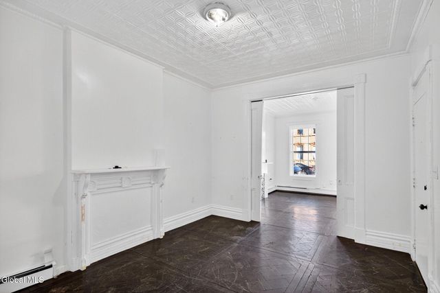 365 4th Street, Troy, NY 12180