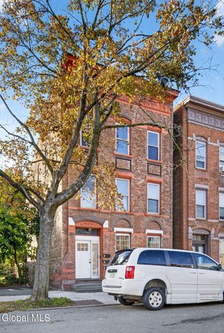 365 4th Street, Troy, NY 12180