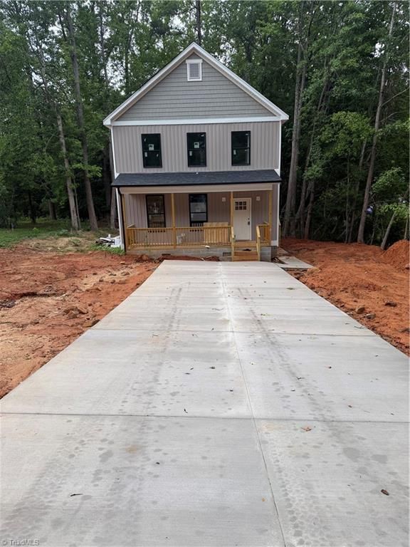 215 Carriage Loop, Burlington, NC 27217