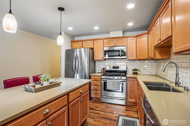 6546 Hunt Highlands Loop, Gig Harbor, WA 98335
