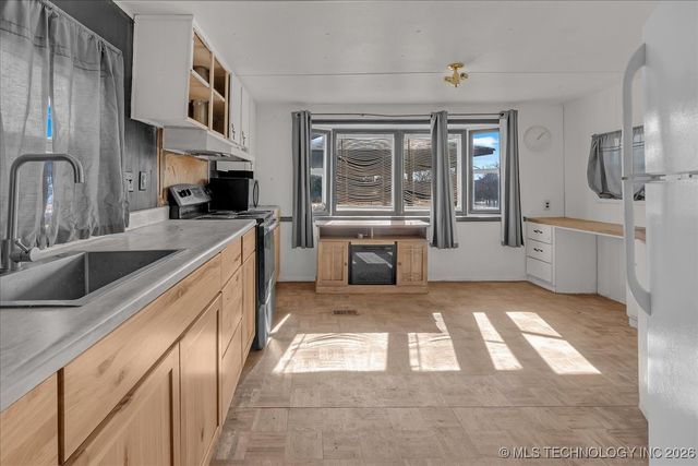 13253 S 215th West Avenue, Sapulpa, OK 74066