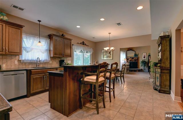 32 Dyer Road, Sussex, NJ 07461