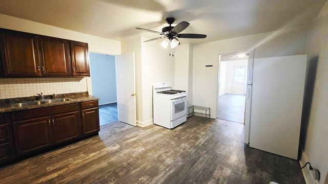 15 E 21st Street F, Chicago Heights, IL 60411