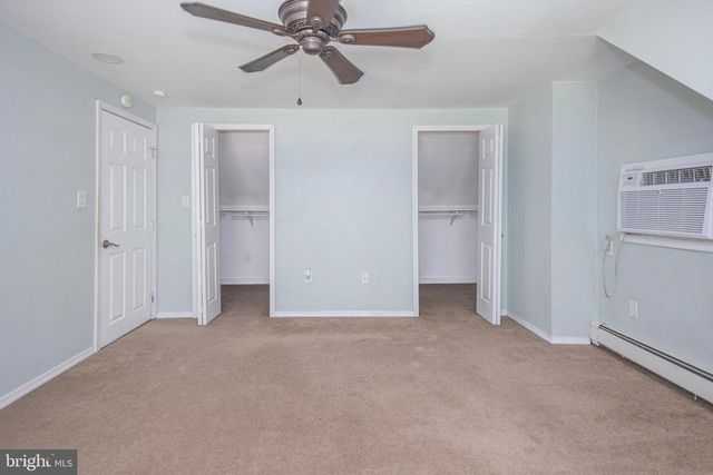 11 HIGH RD, Levittown, PA 19056