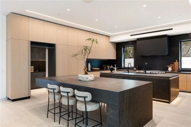 412 Saint Andrews Road, Newport Beach, CA 92663