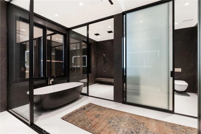 412 Saint Andrews Road, Newport Beach, CA 92663