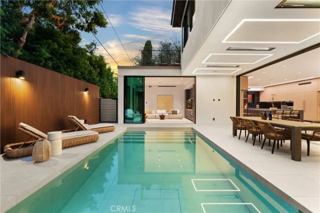412 Saint Andrews Road, Newport Beach, CA 92663