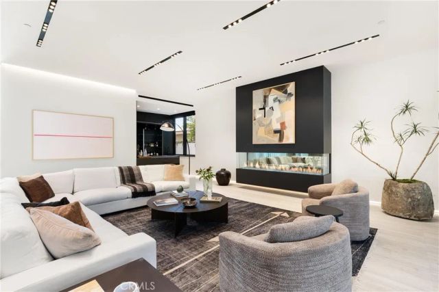412 Saint Andrews Road, Newport Beach, CA 92663