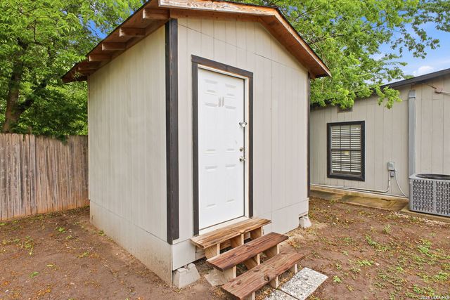 435 CREATH PL, San Antonio, TX 78221