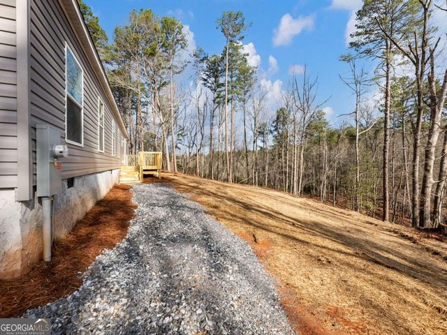 7668 Pea Ridge Road, Lula, GA 30554