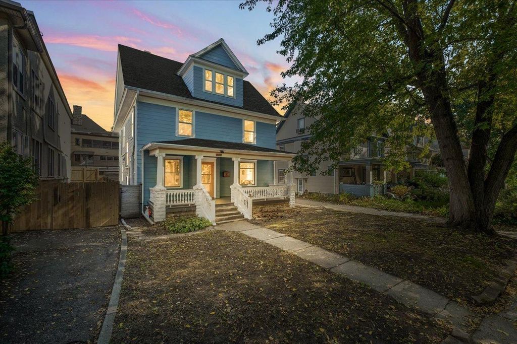 2017 Emerson Avenue S, Minneapolis, MN 55405 — exterior