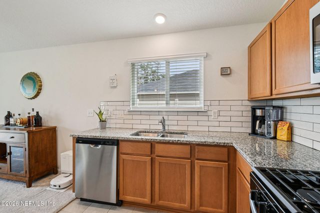 2635 WINDSOR LAKES Way, Green Cove Springs, FL 32043