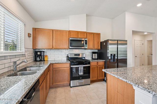 2635 WINDSOR LAKES Way, Green Cove Springs, FL 32043