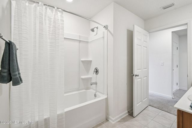 2635 WINDSOR LAKES Way, Green Cove Springs, FL 32043