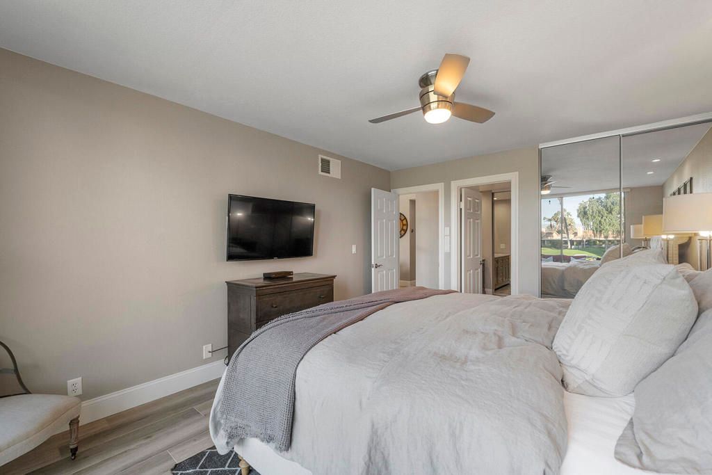 Image 26 of property listing at 234 Castellana S, Palm Desert, CA 92260