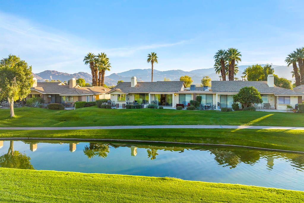 Image 4 of property listing at 234 Castellana S, Palm Desert, CA 92260