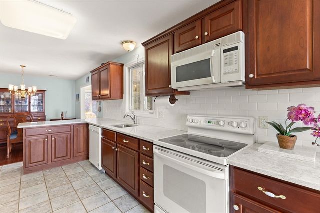 67 Kathleen Grant Rd, Easton, MA 02375