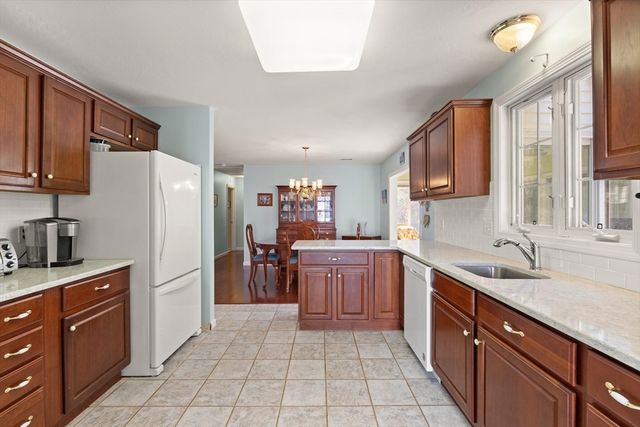 67 Kathleen Grant Rd, Easton, MA 02375