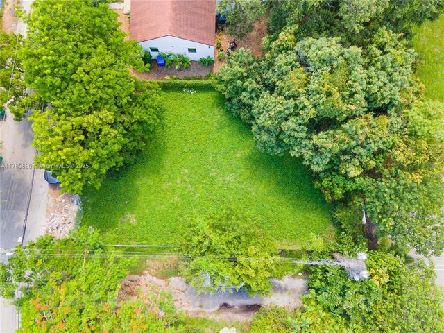 145 NW 61st St, Miami, FL 33127