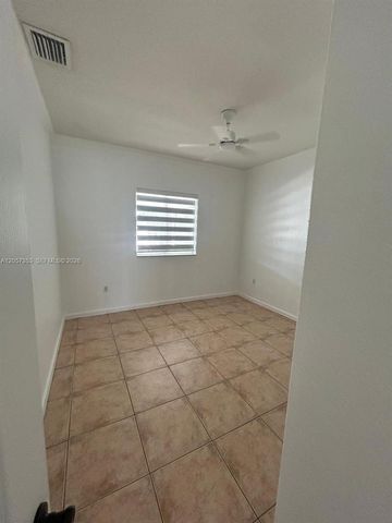 9117 NW 169th St, Miami Lakes, FL 33018
