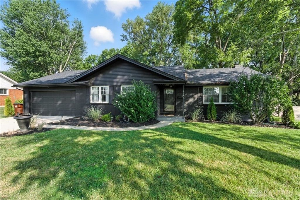 2313 Glenheath Drive, Dayton, OH 45440