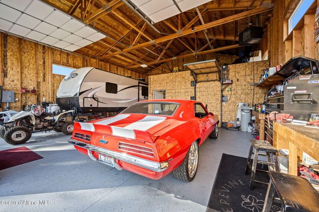 7671 N 4th St, Dalton Gardens, ID 83815