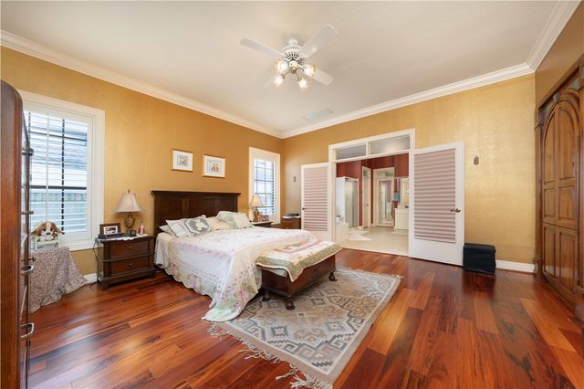 6210 Bourbonais Dr, Corpus Christi, TX 78414