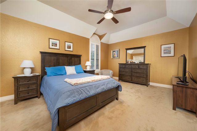 6210 Bourbonais Dr, Corpus Christi, TX 78414