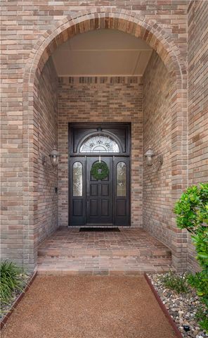 6210 Bourbonais Dr, Corpus Christi, TX 78414