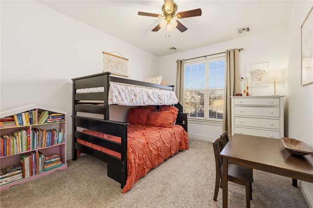 5021 Homespun Drive, Fayetteville, AR 72704