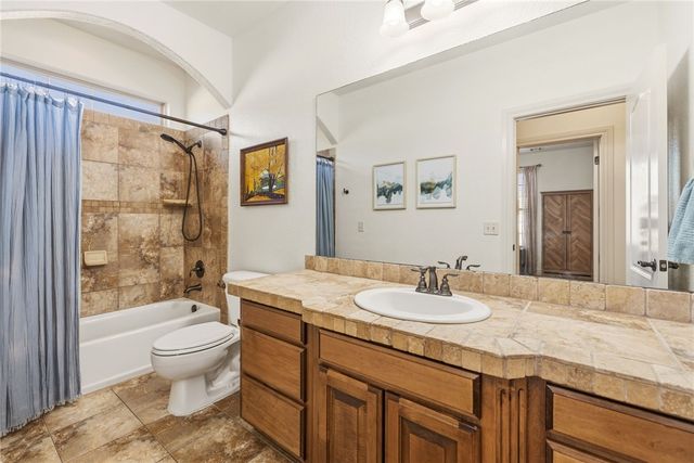 5021 Homespun Drive, Fayetteville, AR 72704