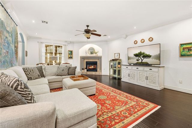 5021 Homespun Drive, Fayetteville, AR 72704