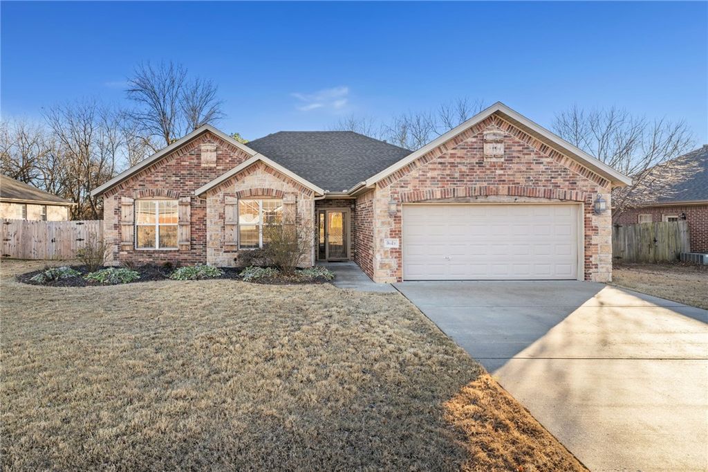 5021 Homespun Drive, Fayetteville, AR 72704