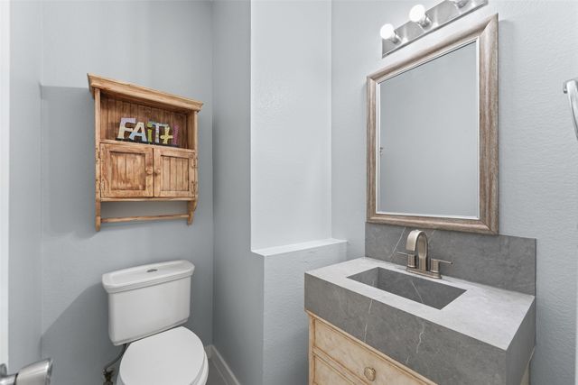 207 Deerpath Road, Hickory Creek, TX 75065
