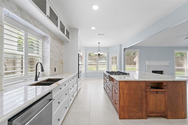 207 Deerpath Road, Hickory Creek, TX 75065