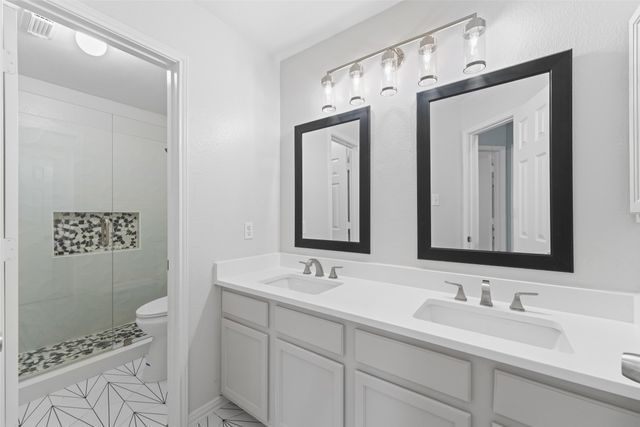 207 Deerpath Road, Hickory Creek, TX 75065