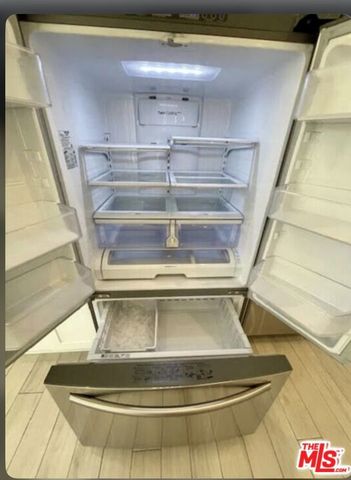 1654 Greenfield Avenue 301, Los Angeles, CA 90025